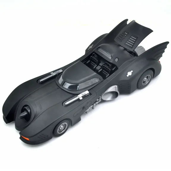 1/24 Suitable for Bat Tank Fighting Vehicle Die Casting Metal Alloy Models Automotive Sound and Light Pull Back Series Children's Toy Gifts