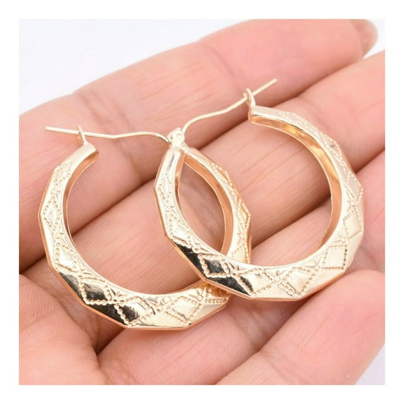 1 3/8" Rhombus Shape Textured Hoop Women’s Adult Earrings 10K Yellow Gold, 3.26 Gr – Goldum NYC