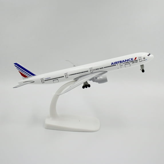 1/400 Scale 20CM Diecast Alloy Antonov An-225 "Mriya" A380 330 747 777 Airplane Model For Gift Collection