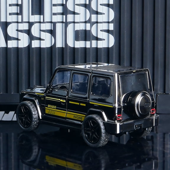 1:43 Scale Die-Cast G-Class Model Car – Black with Yellow Stripe, Pull-Back SUV with Opening Doors & Spare Tire – Off-Road Vehicle Replica for Display, Collectible Gift for Men