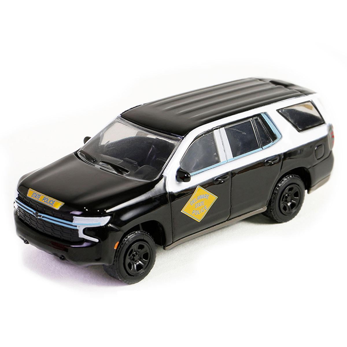 日本未発売　Greenlight Chevy Tahoe シボレータホ　1/64 2023 Chevrolet Tahoe Police Pursuit Vehicle Black and White 