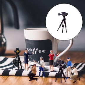 1/64 Broadcast Figure, Resin Painted Figures, Movie Character People Figurines for Desktop Ornament Collections Dioramas Fairy Garden - Tripod Camera