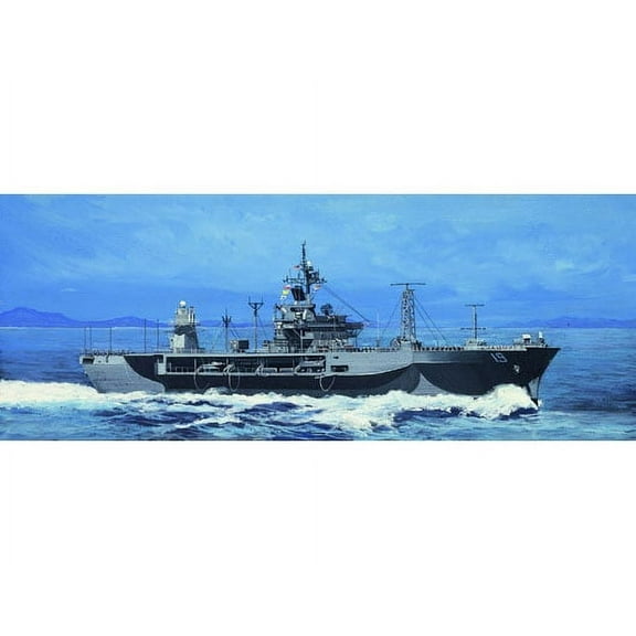 1/700 USS Blue Ridge LCC19 Command Ship 1997