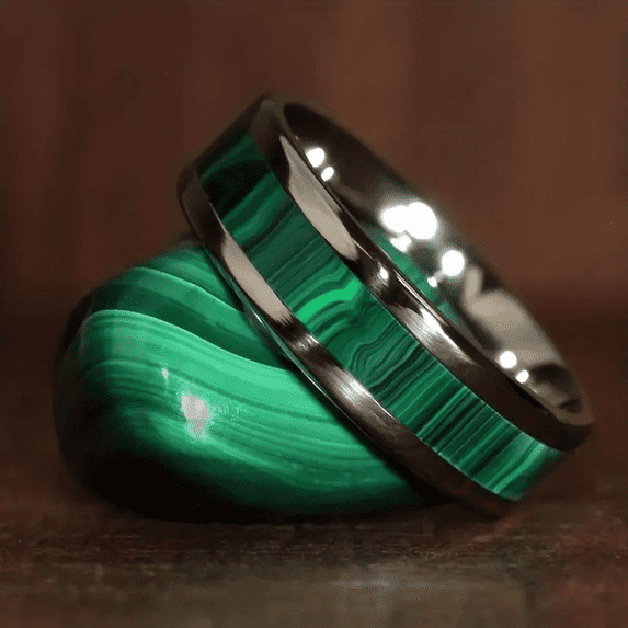 1 8mm Titanium Steel Men's Ring - Boho Style Green Pattern Stainless Steel Ring, Uncoated Single Ring,10,Green,10