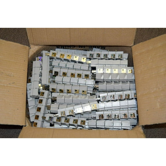 1 CASE 480 PK Electrical Grounding Adapter 3 Prong Outlet to 2 Prong Plug AC ETL LISTED