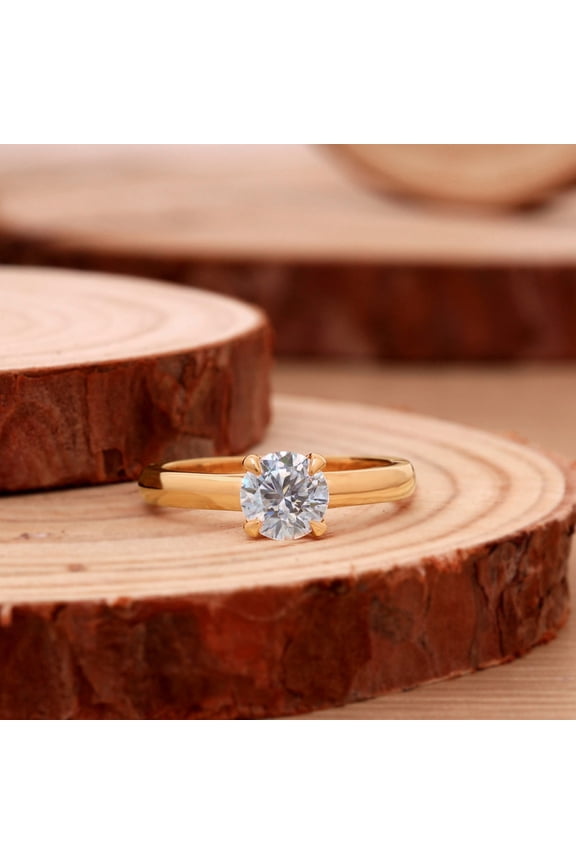 1 Carat Round Moissanite Solitaire Ring - Classic Four Prong Engagement Band - Sparkling Lab Created Diamond Christmas Gift for Her