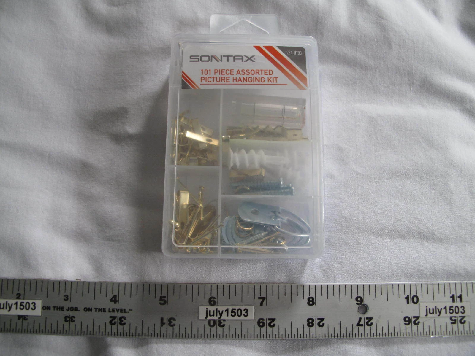 (1) New 101 Piece Picture Hanging Kit Wire Nails Screw Eyes Drywall