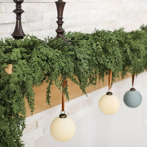 1 PCS 6 ft Christmas Cedar Garland, Artificial Realistic Holiday Cedar Pine Needles Greenery Christmas Garland, Christmas Decoration for Mantel Table Winter Party