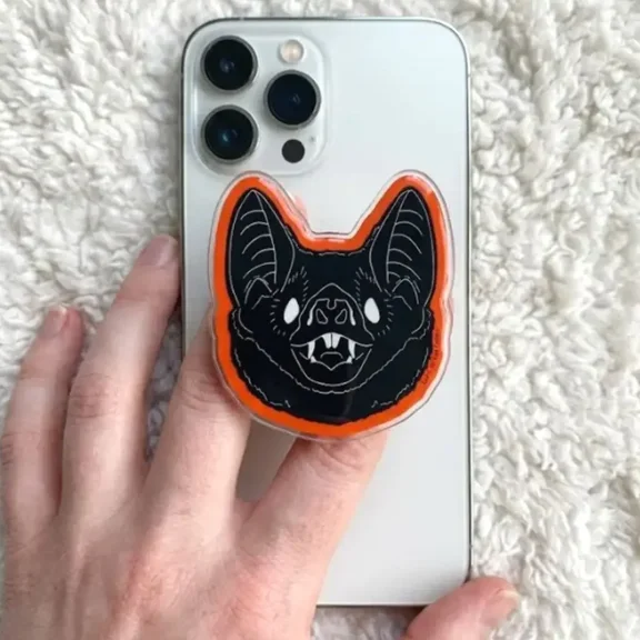 1 Pack Black Vintage Bat Magnetic Phone Grip, Horror Aesthetic Magnetic Phone Holder, Kawaii Scary Fan Gift, Accessories