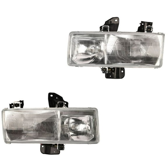 Pair of Headlight W/ Bracket For 1995-2010 Nissan UD 1800 2000 2300 2600 3300 1996 1997 1998 1999 2000 2001 2002 2003 2004 2005 2006 2007 2008 2009