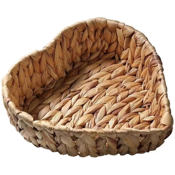 1 Pc Heart Shaped Serving Tray Water Hyacinth Rattan Baskets Wicker Storage Baskets Handmade Baskets for Farmhouse Coffee Table and Dining Room Decor,10.63" L x 10.63" W x 2.76" H