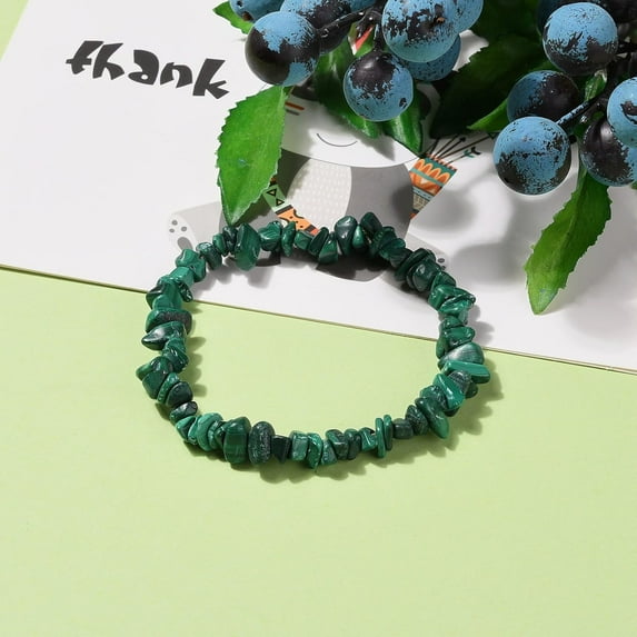 1 Pc Malachite Beaded Bracelet Natural Malachite Chip Beads Stretch Bracelets Beaded Strand Stretch Bracelet Multilayered Bracelet Set for Man Women Party Favors Trendy Costume Jewelry Gifts