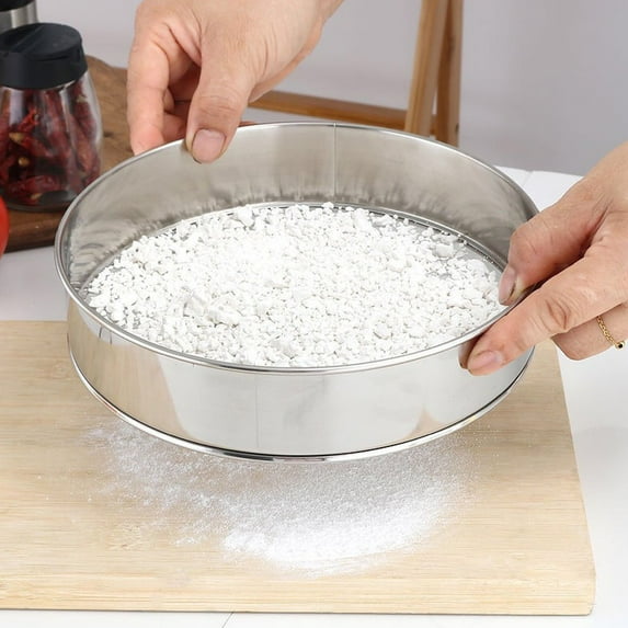 1 Pcs Flour Sifter Round Flour Sieve Strainer with 40 Mesh, Stainless Steel Professional Mesh Strainer Kitchen Sieve Fine Mesh for Baking(8.26x2inch)