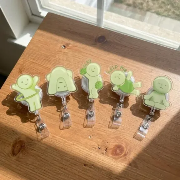 1 Pcs Funny Green Character Badge Reels Set For Relatable Healthcare Workers And Nurses