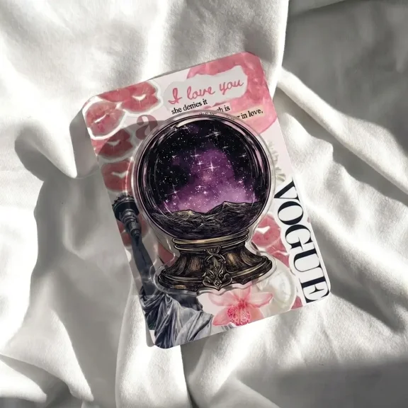 1 Pcs Gothic Celestial Crystal Ball Phone Grip, Purple Galaxy Nebula Phone Stand, Witchy Stars Phone Holder, Mystic Occult Aesthetic Accessory, Magic Gift for Bookworms