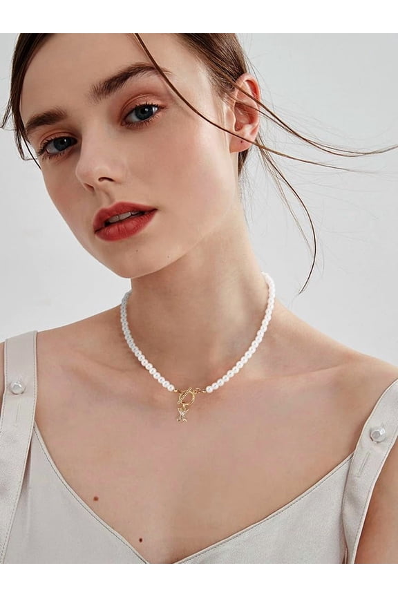 1 Pcs Toggle Letter Pearl Necklace White Imitation Pearl Beaded Necklaces Golden Chain Toggle Clasp Necklace with for friend Mother Sister Jewelry Gifts White DIY