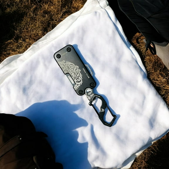 1 Piece 5.9-Inch Totem Design Multi-Tool Folding Knife with Buckle Lightweight Camping Gear, Outdoor Survival Knife, Gift for Loved Ones