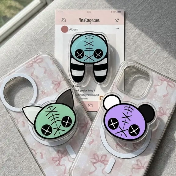 1 Piece Creepy Cute Three-Eyed Bunny Magnetic Phone Grip, Spooky Pastel Goth Horned Rabbit Phone Grip, Gothic Tattoo Inspired Skull Bunny Phone Stand, Whimsical Evil Overlord Tech Accessory, G