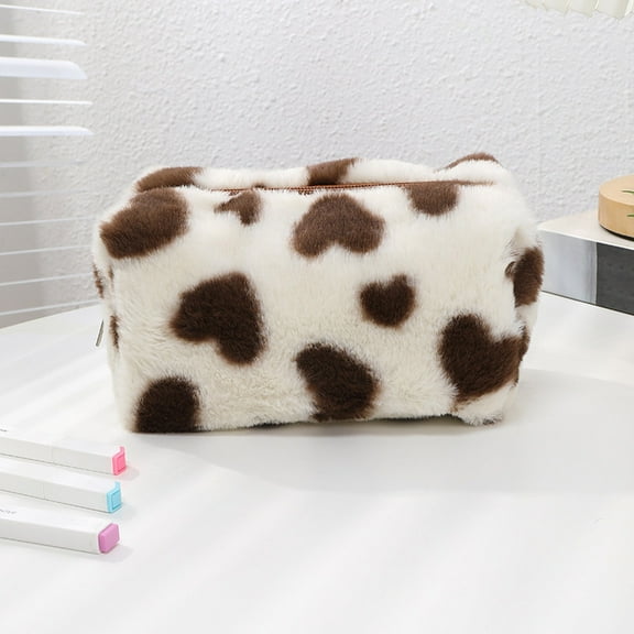 1 Piece Fluffy Plush Makeup Bag Preppy Cosmetic Bag Fuzzy Travel Bag Aesthetic Cute Pencil Case Soft Wash Pencil Pouch Multifunctional Storage Zipper Toiletry Bag for Women