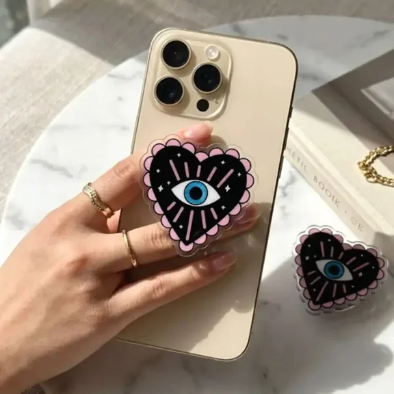 1 Piece Lucky Evil Eye Scalloped Heart Magnetic Phone Grip, Horror Aesthetic Magnetic Phone Holder, Kawaii Scary Fan Gift, Accessories