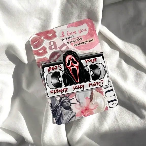 1 Piece Retro Slasher Mask Phone Grip| Favorite Scary Movie Phone Stand| Vintage 90s Cassette Tape E-Reader Holder| Pastel Goth Spooky Accessories Birthday Gift for Horror Fans