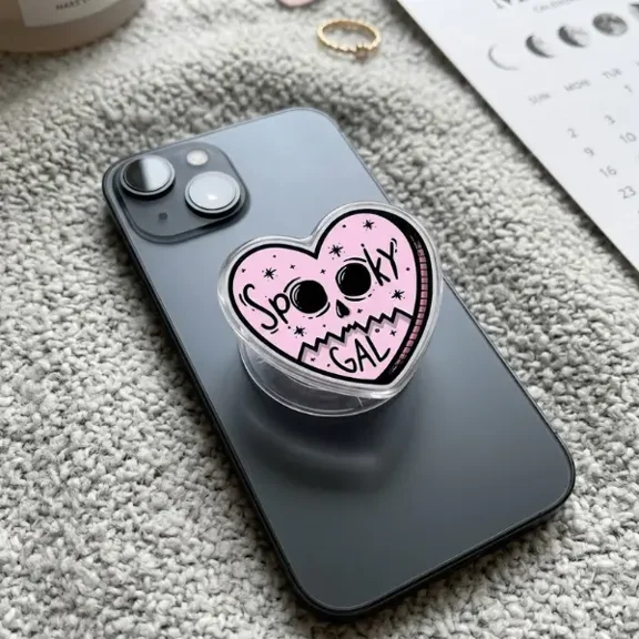 1 Piece Spooky Gal Heart Candy Magnetic Phone Grip, Horror Aesthetic Magnetic Phone Holder, Kawaii Scary Fan Gift, Accessories