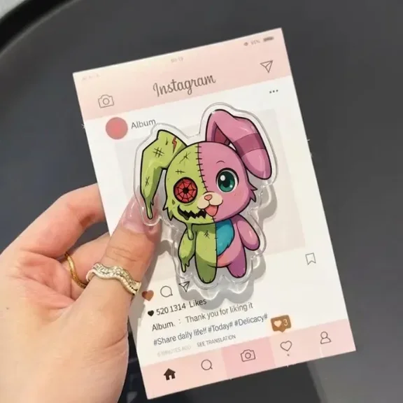1 Piece Twisted Bunny Plushie Magnetic Phone Grip, Aesthetic Pastel Goth Creepy Cute Phone Grip, Split Face Pink Green Rabbit Phone Stand, Kawaii Voodoo Doll Tech Accessory, Gift for Alt Girl