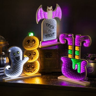 1 Piece(s) 15" Halloween Witch in Cauldron Plastic Infinity Light