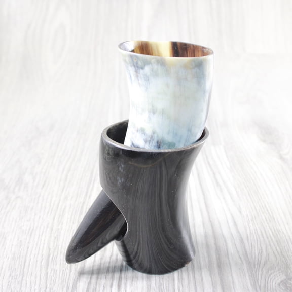 1 Polished Cow Horn Plus Stand #104-2 Medieval Tankard