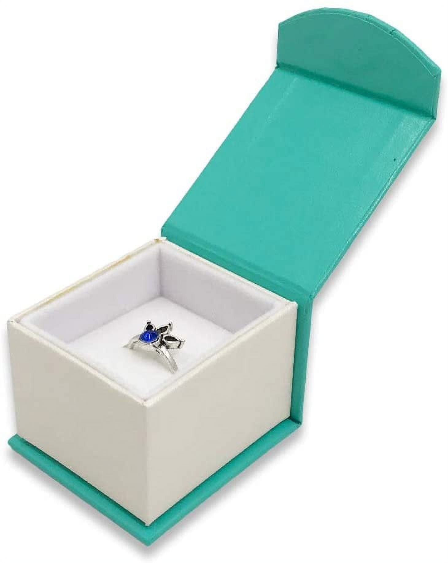 Amazon.com: Oirlv Velvet Ring box Wedding Valentine's Day White Rings Gift  Case : Clothing, Shoes & Jewelry