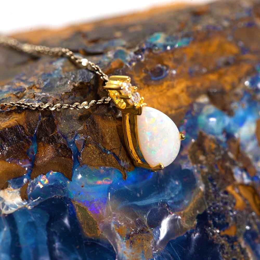 18k gold plated silver blue opal hamsa paperclip necklace – Gemma Azzurro