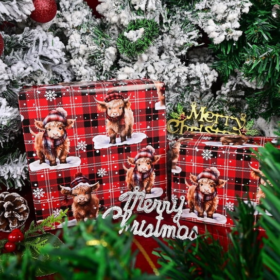1 Roll of 58 Inch X 23 Inch Highland Cow Christmas Wrapping Paper - Scottish Cow Checkered Pattern Gift Pack, Featuring a Scottish Calf Pattern with Red, Black, and White Round Dot Borders, Suitable
