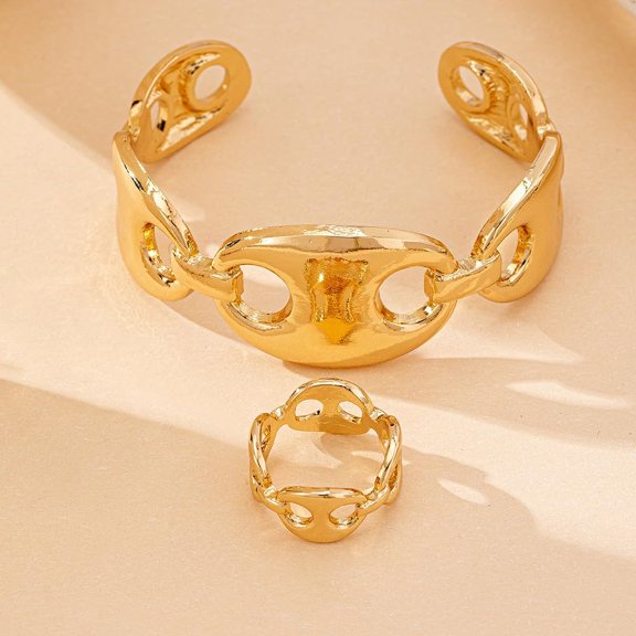 1 Set Coffee Bean Alloy Cuff Bangle and Ring Set Golden Inner Diameter 62mm Jewelry Accessories for Women Parties Suitable for a Variety of Occasions