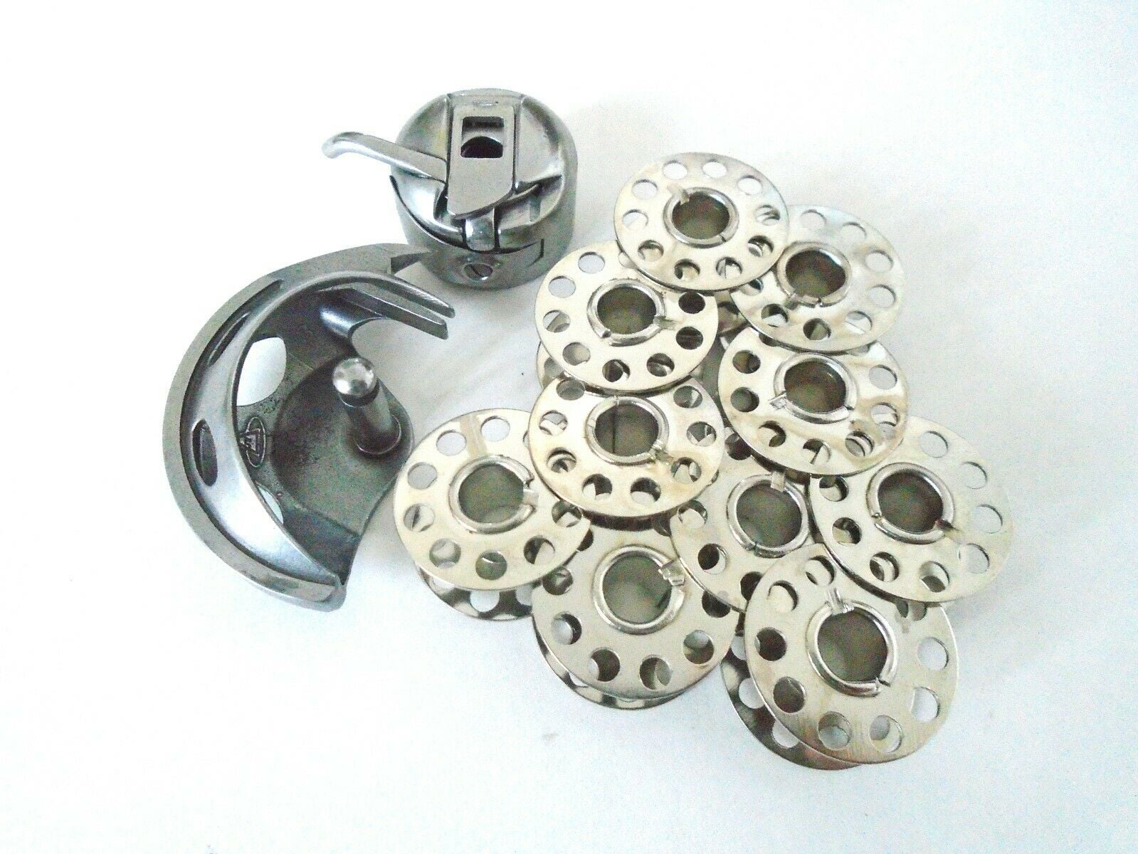 1 Set Shuttle Hook, Bobbin Case, and 10 Bobbins For Singer Simple 2263