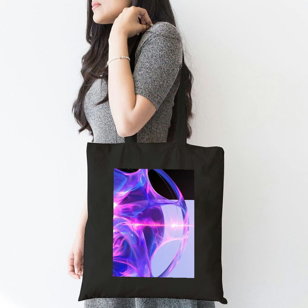 Abstract daily tote hotsell