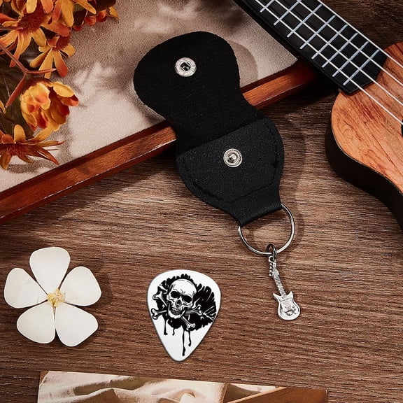 1 set 1pc Guitar Picks Gifts Stainless Steel Guitar Picks Skull Guitars Pick Personalized Lips Skeleton Plectrum with PU Leather Case Guitars Accessories Musician Player Pick Gift