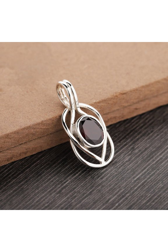 10 Carat 925 Sterling Silver Oval Cut Red Garnet Pendant Necklace for Women, January Birthstone Jewelry