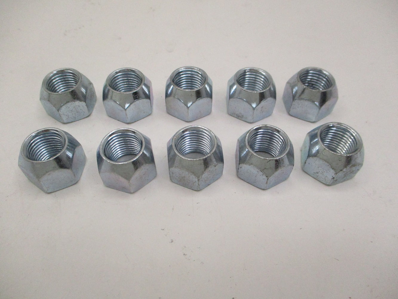 Gorilla 14mm x 1.50 8 Lug Nut Kit Chrome (32pk) Gorilla 14mm x 1.50 8 Lug Nut Kit Chrome (32pk)