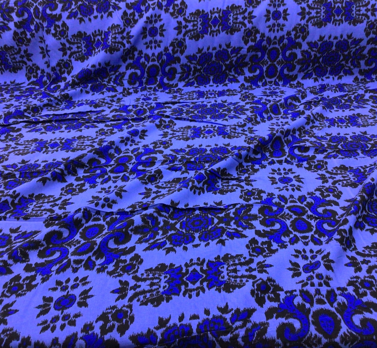 10 Yard Lot Challis Rayon Apparel Fabric Ikat Blue Black F521