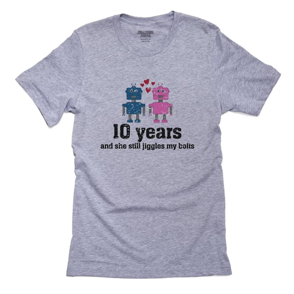 10 Year Anniversary - Robots Husband & Wife Blue & Pink Men's Grey T-Shirt