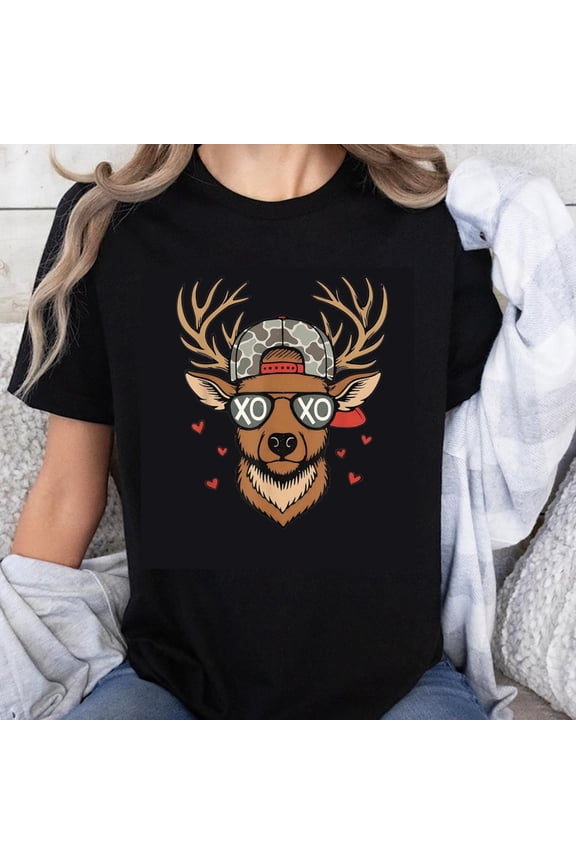 100% Cotton Cool Deer With Hat And Sunglasses Xo Love Hearts Graphic Design T-Shirt