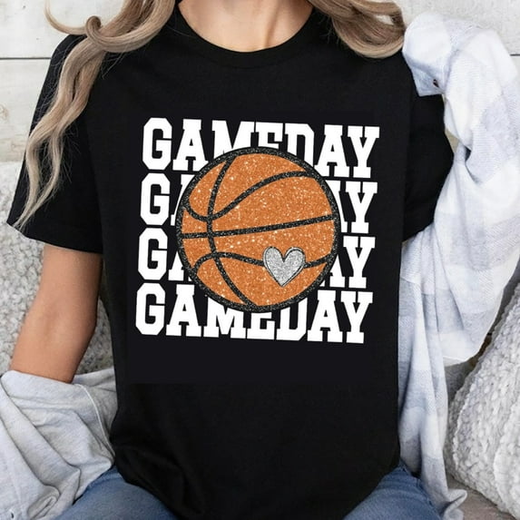 100% Cotton Gameday Basketball Love Heart Graphic Tee Shirt Women Casual Sporty Style Black T-Shirt for Basketball Fans