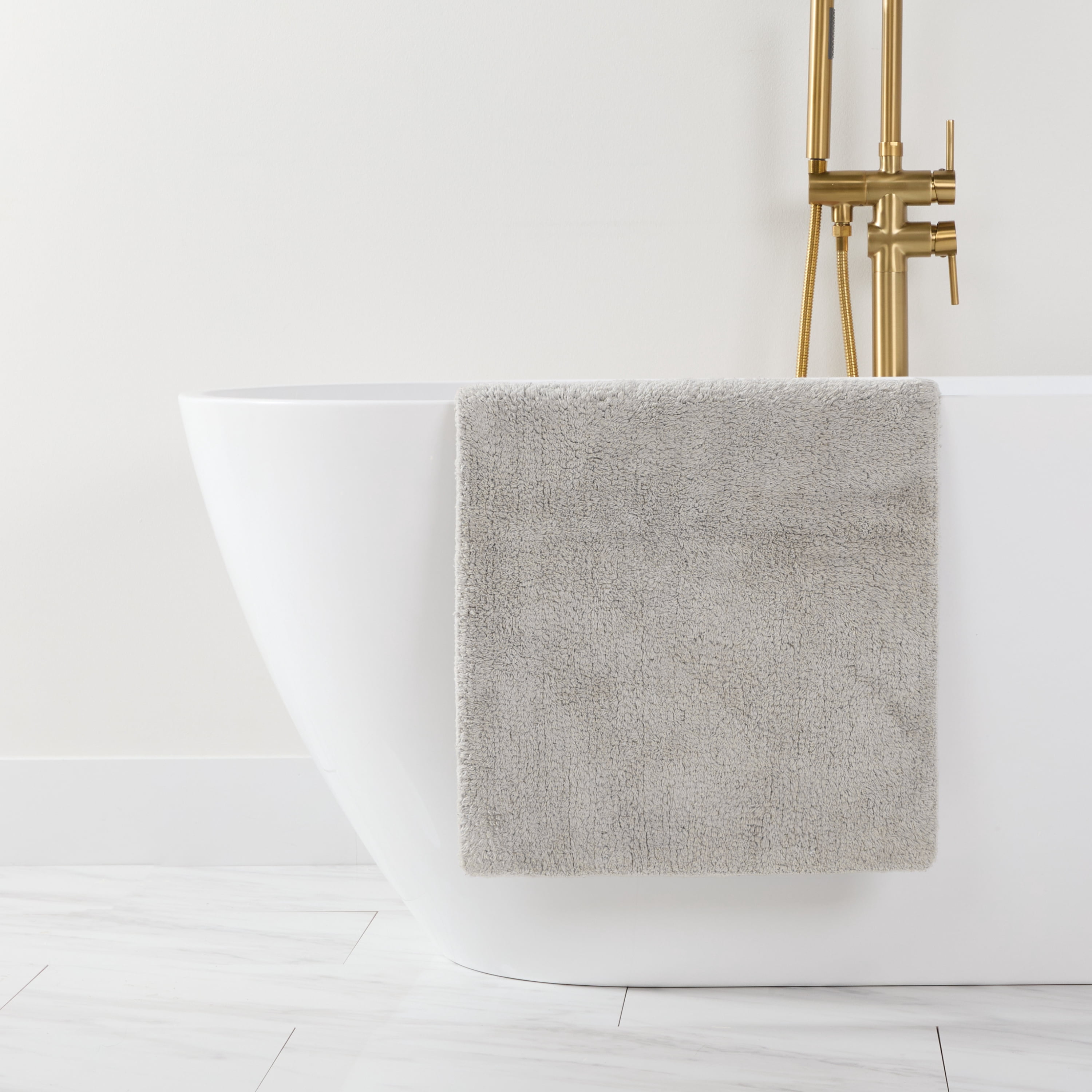 100% Cotton Reversible Solid Bath Mat by Comfort Canopy, Light Gray, 24" x 17"