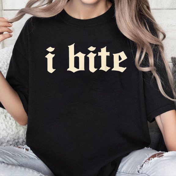100% Cotton Unisex I Bite Gothic Text Minimal Statement Design T-Shirt