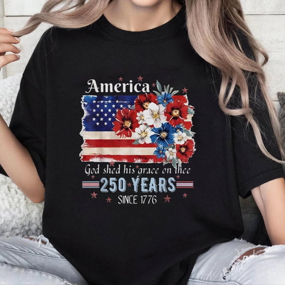 100% Cotton Unisex Retro America God Shed His Grace On Thee 250 Years Daisy T-Shirt
