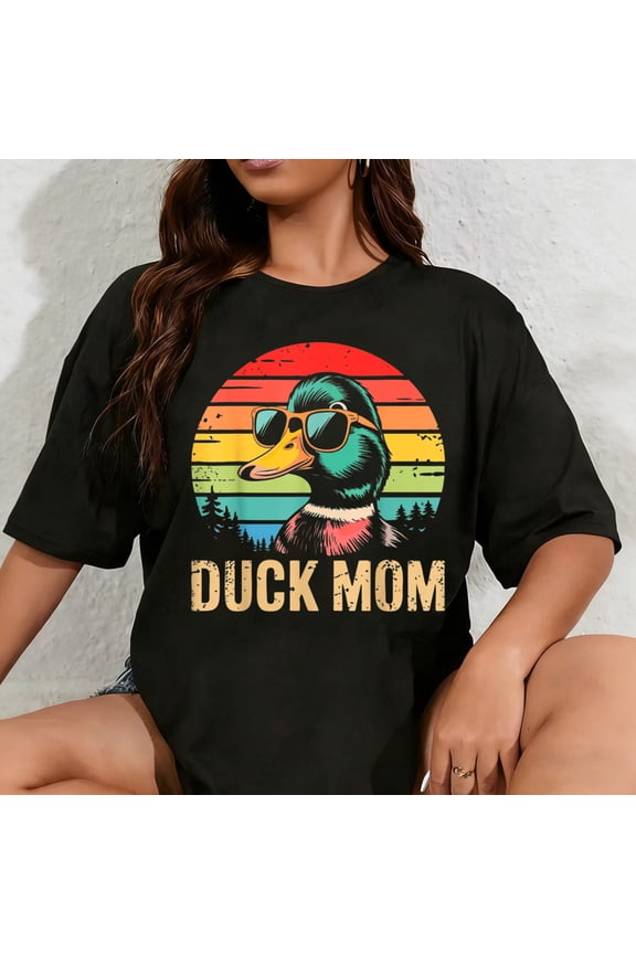 100% Cotton Unisex Women Vintage Duck Mom Duck Farm Mama Duck Mothers Day T-Shirt