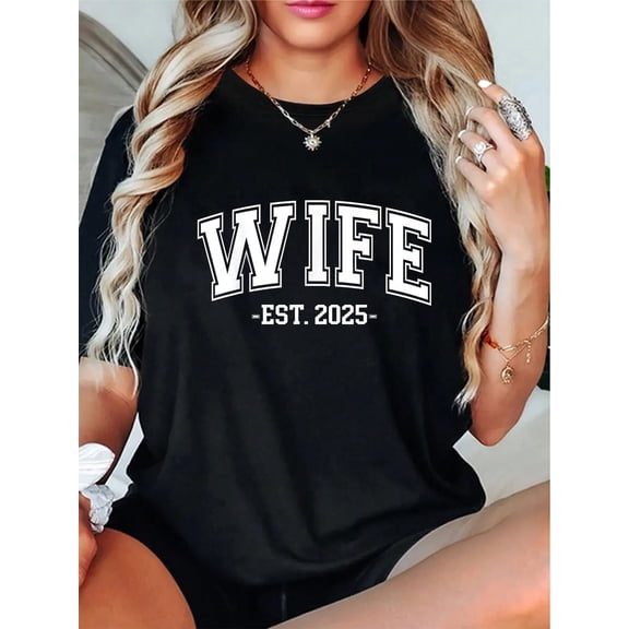 100% Cotton Wife Est 2025 Just Married Honeymoon Husband Wedding Couple T-Shirt