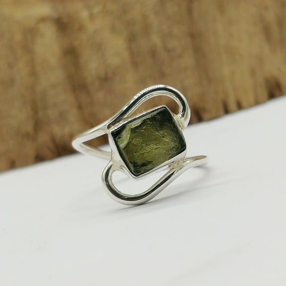 100% NATURAL MOLDAVITE GEMSTONE | 925 Sterling Silver | Gifts for Her | Lovely Shank Style Ring | Moldavite Ring | 5-6 mm Size Square Shape