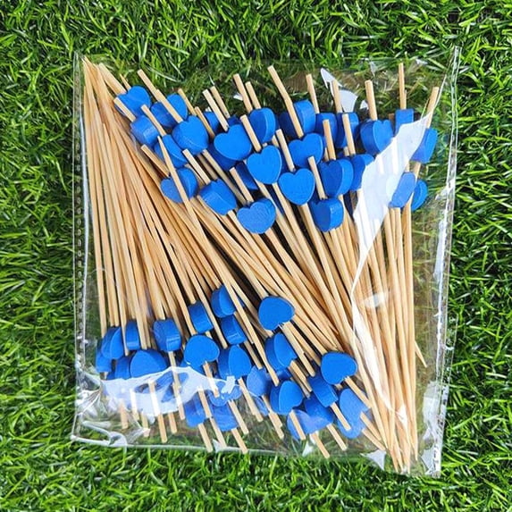 100-Piece Heart-Shaped Bamboo Food Picks for Cocktails Parties and Bento Boxes