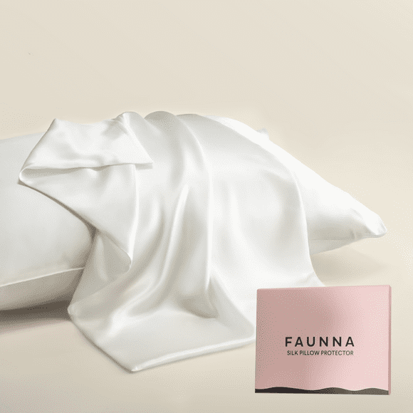 100% Pure Mulberry Silk Pillow Case,Dual-Sided Top-Grade 6A Mulberry Silk Fibers 22 Momme Silk Pillowcase, Soft & Smooth White Silk Pillow Case for Skin & Hair Health(Standard Size-1 Piece)